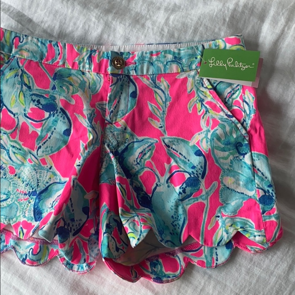 Lilly Pulitzer Buttercup stretch short